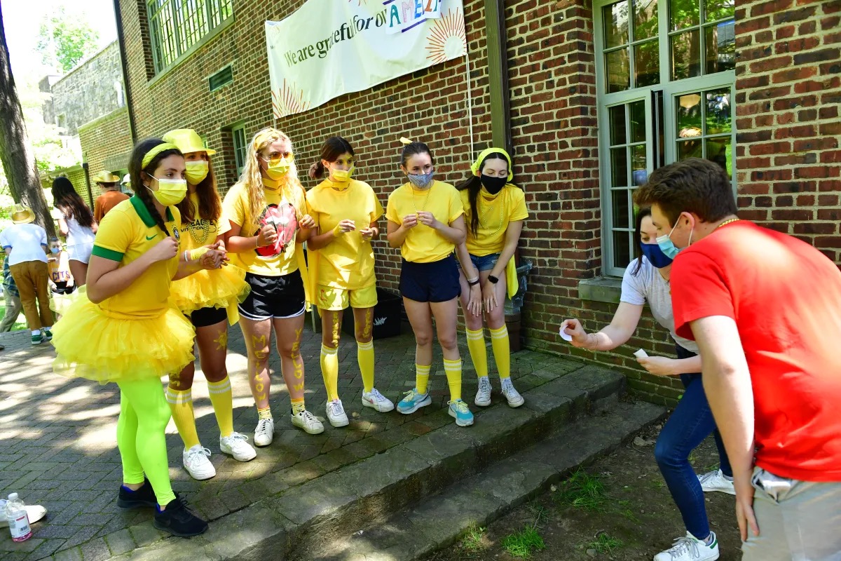 Students dress up in yellow for spirit week activity