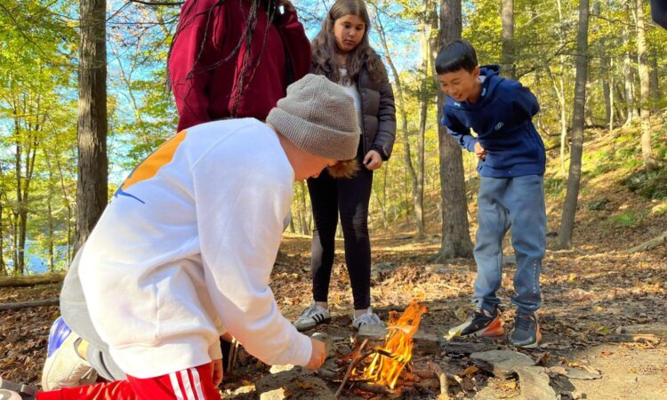 ECFS Middle Schoolers on outdoor field trip